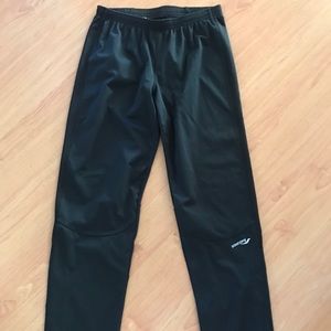 Saucony weather resistant pants